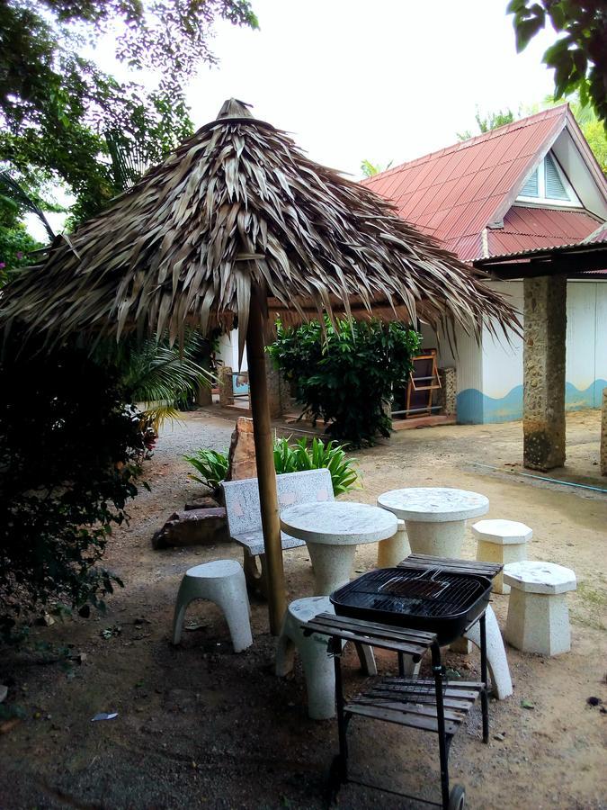 Blue Beach Resort Sam Roi Yot Exterior photo