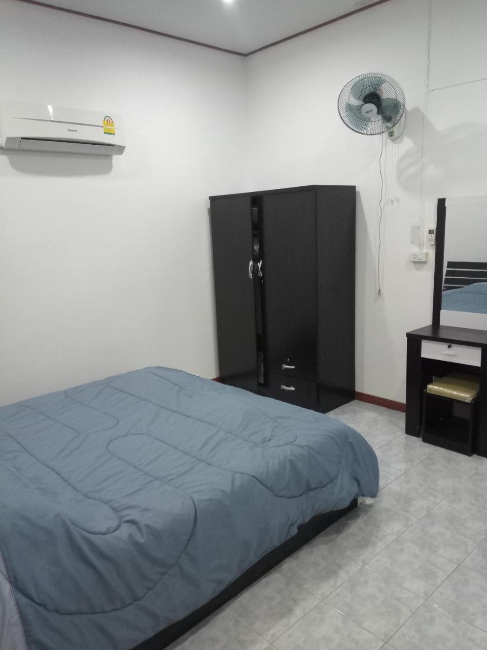 Blue Beach Resort Sam Roi Yot Room photo